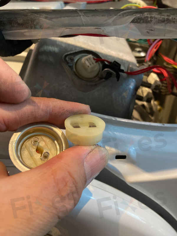 當惠而浦洗衣機顯示E11:從診斷到修復的全過程 🔧