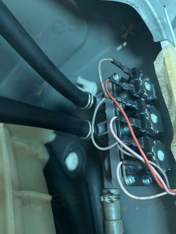 這部惠而浦WRAL系列洗衣機E11故障後，師傅的水壓調整秘訣💡