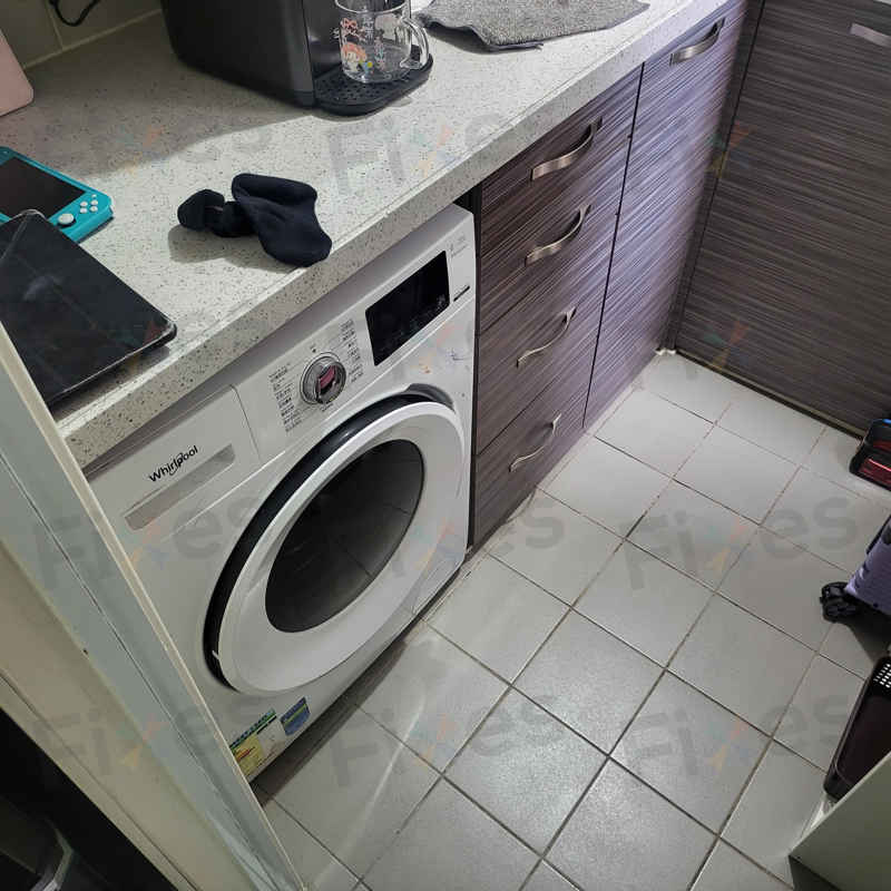 出現故障碼E12,無法順利排水 🛠️ Whirlpool惠而浦前置式洗衣機 WRAL85411