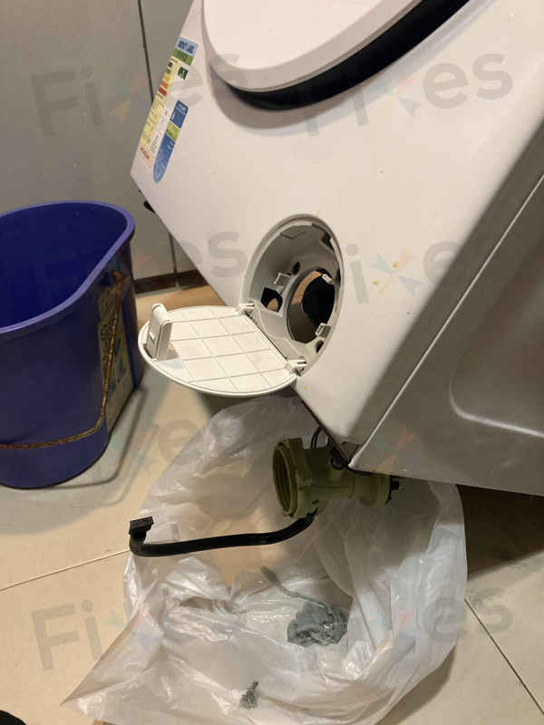 出現故障碼E12，機內有水排不走😵Whirlpool惠而浦二合一洗衣乾衣機 WRAL85411
