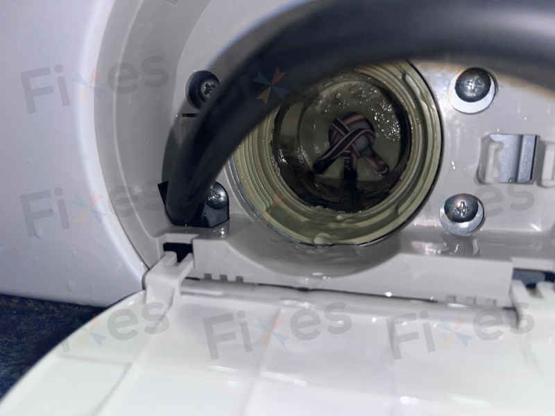 出現故障碼E12,不能排水😱Whirlpool惠而浦前置式洗衣機 FRAL80111