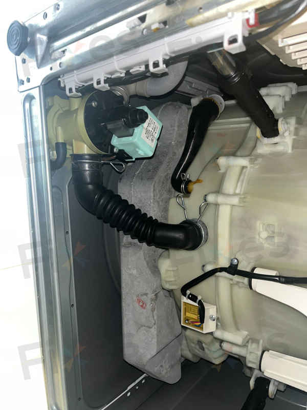 出現故障碼E12，無法正常排水😵Whirlpool惠而浦二合一洗衣乾衣機 WRAL85411