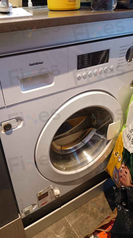 租客擔心嵌入式難維修？這部GAGGENAU WD系列洗衣機E12故障碼順利解決 💡