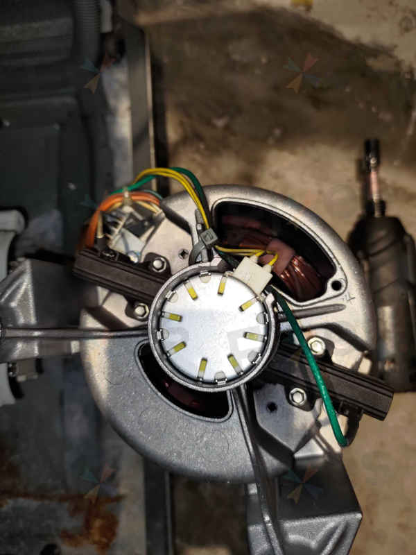出現故障碼E12🔧GAGGENAU前置式洗衣機 WD200140