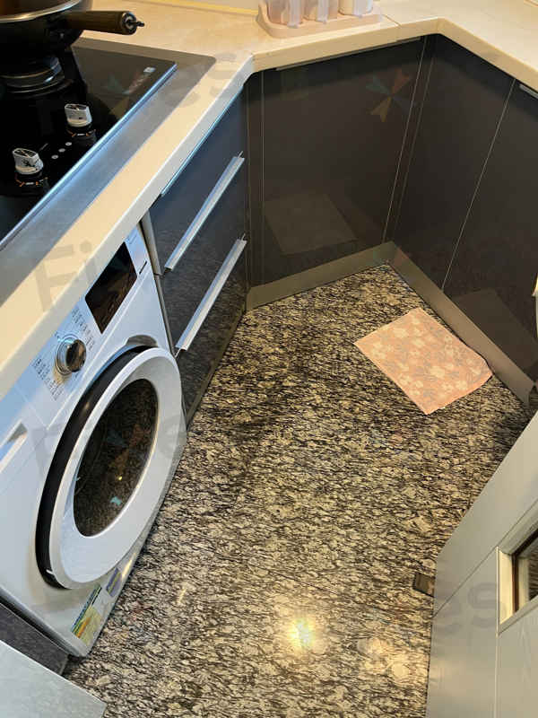 出現故障碼E12，不排水💦Whirlpool惠而浦前置式洗衣機 FRAL80211