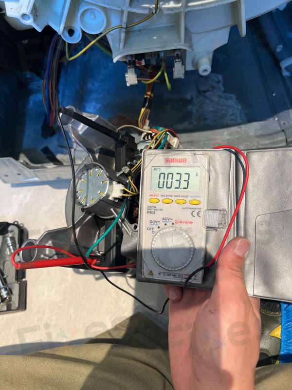 出現故障碼E12,更換摩打碳刷🔧Siemens西門子二合一洗衣乾衣機 WK14D321HK/07