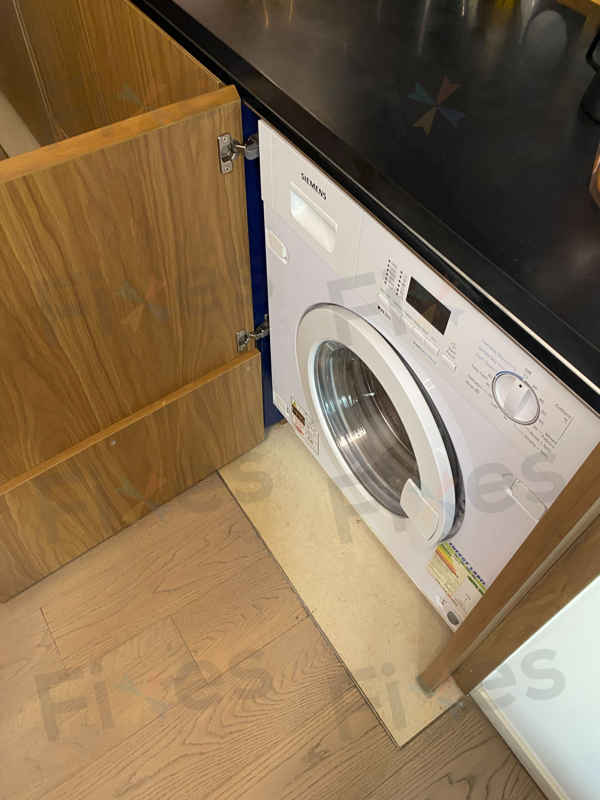 這部西門子WM系列洗衣機E12故障碼一年內再現？師傅拆開碳刷發現驚人真相 🔍