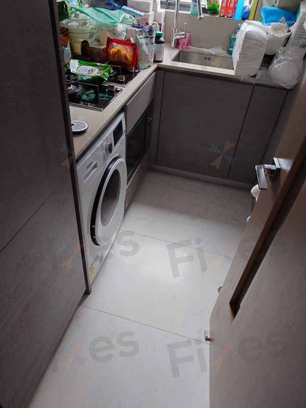 口袋裡的髮夾惹禍？這部Whirlpool FRAL系列洗衣機E12故障碼揭示真相 🔍