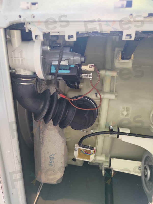 出現故障碼E12💧Whirlpool惠而浦前置式洗衣機 FRAL75111