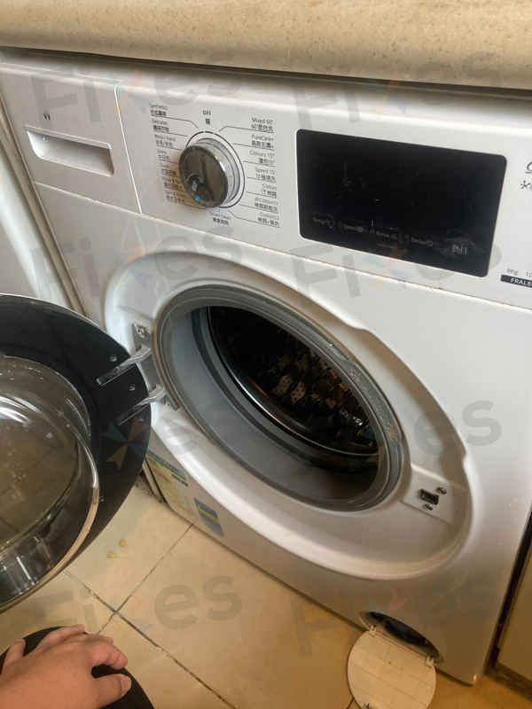 自清濾網未解E12困局，這部惠而浦FRAL系列洗衣機更換排水泵後恢復流暢 🌈