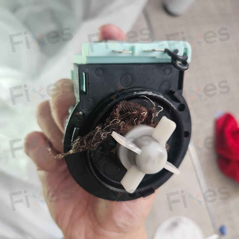 小雜物釀禍:這部惠而浦FWEB系列洗衣機E12故障原因探究🧐