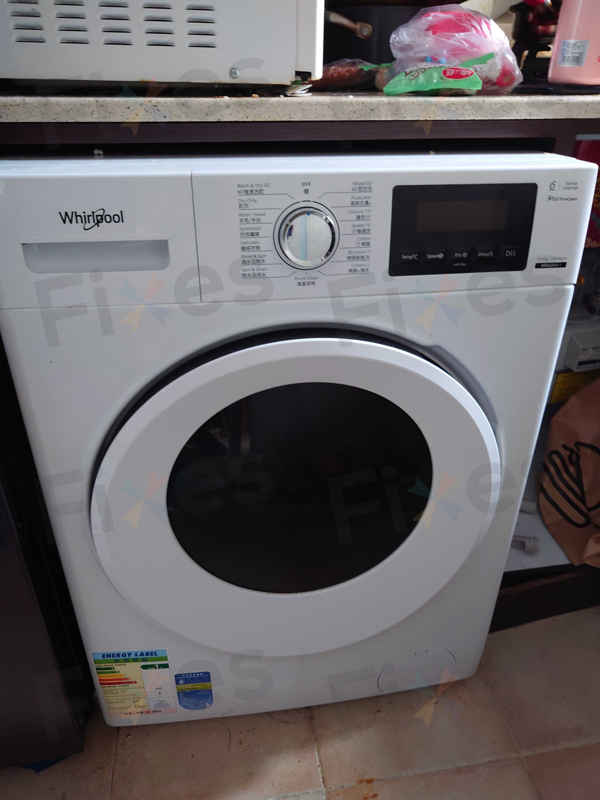 衣服泡水兩天焦急不安，這部Whirlpool WRAL系列洗衣機E12排水故障如何現場解決？🌀