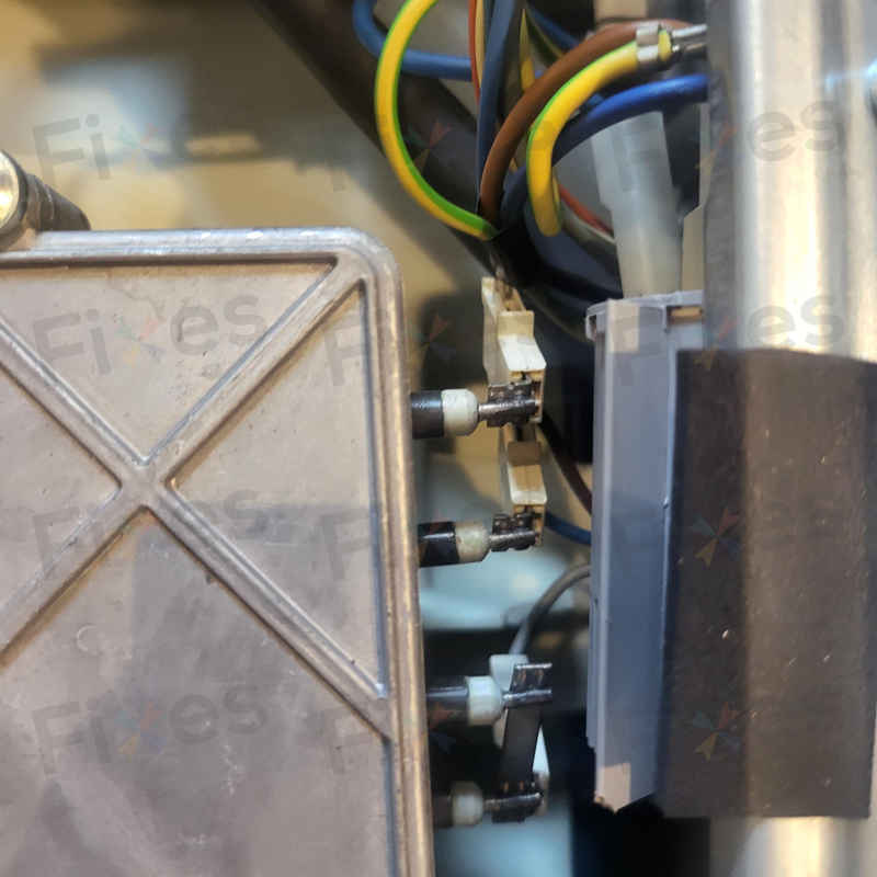 出現故障碼E13，門鎖掣問題🚫Siemens西門子前置式洗衣機 WK14D321HK/07