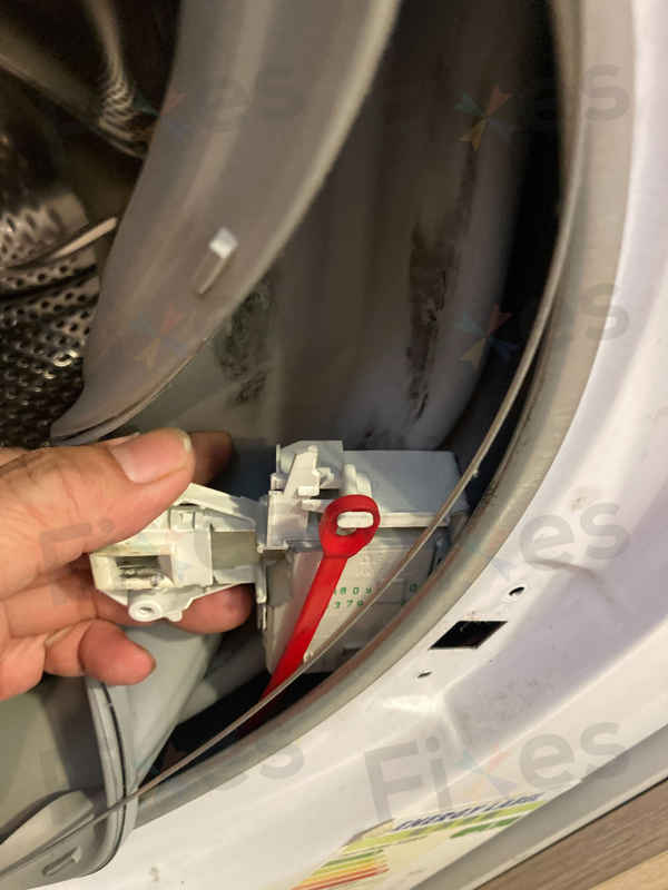 這部西門子WK14D系列洗衣機出E13故障碼還跳掣？原來問題在這兩處 🔍