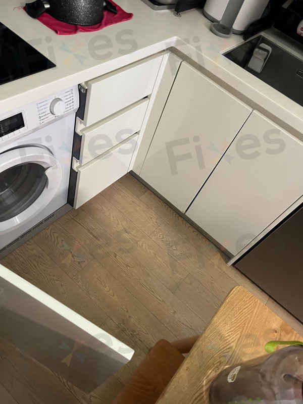 每隔兩天就出現E13?這部西門子WD14D系列洗衣機的故障排除實例 ⚡