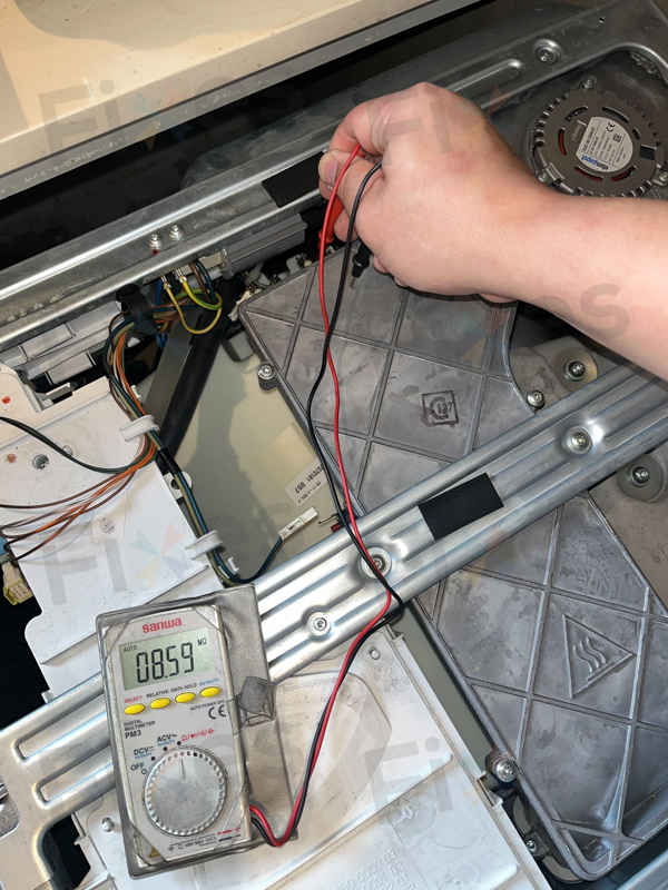 出現故障碼E13及E06🔧Siemens西門子二合一洗衣乾衣機 WK14D321HK/07