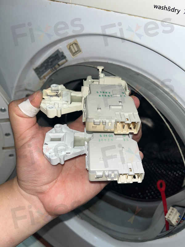 出現故障碼E13🔧Siemens西門子前置式洗衣機 WD14D361HK/03
