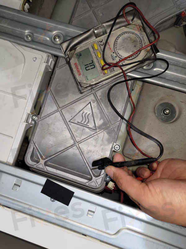 這部西門子WK系列洗衣機E13故障碼讓機門變成上鎖寶箱?客戶每次都要拉救命繩開門 🗝️