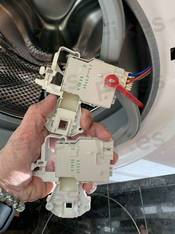西門子洗衣機突然打不開門,檢查後發現意外原因 🚪