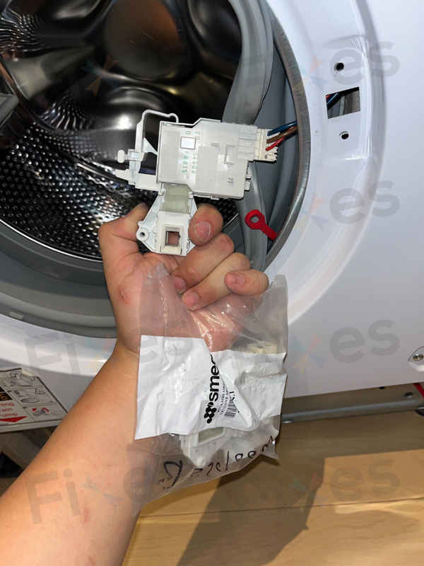 出現故障碼E13🔒Smeg前置式二合一洗衣乾衣機 LSTA147HK