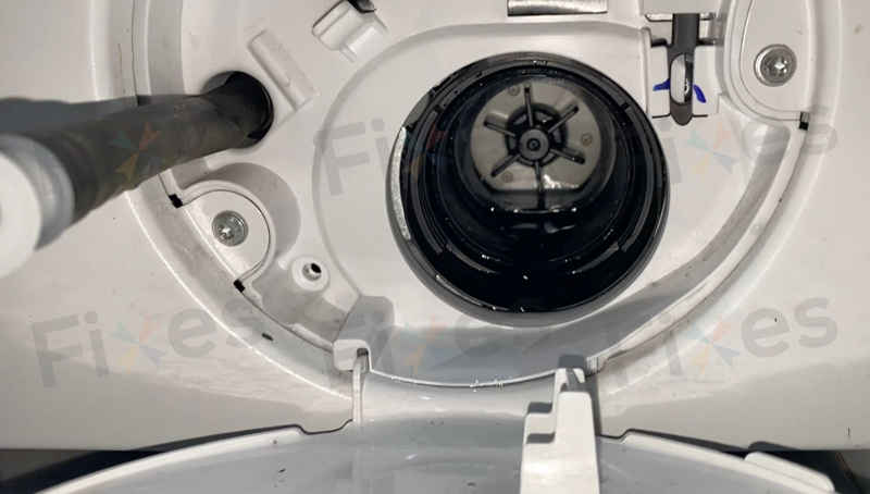 西門子洗衣機E18故障碼？原來是吸色紙作怪 🔍