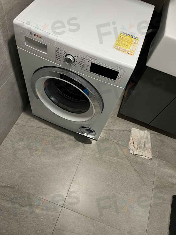 出現故障碼E18,排水困難😰Bosch博世前置式洗衣機 WAW28750GB/09
