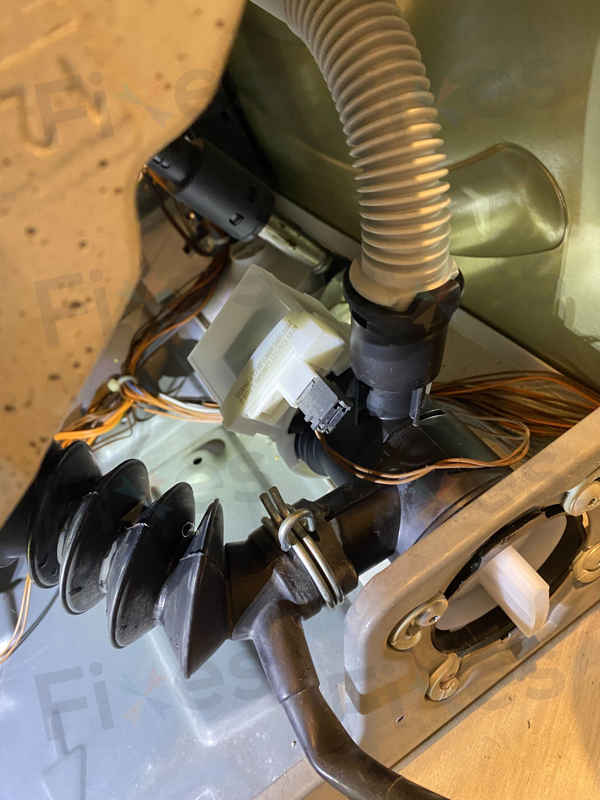 E18與E23故障碼輪流出現：這部Bosch WAW系列洗衣機的隱藏問題終於曝光 💡