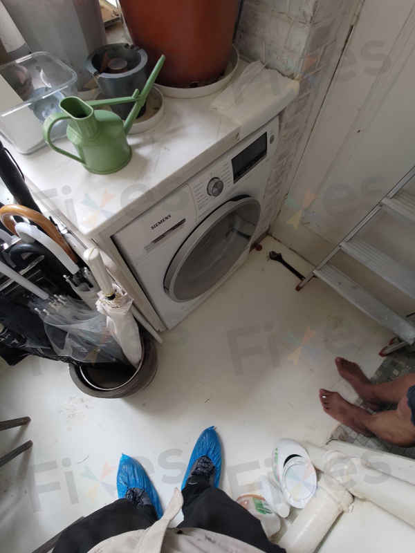 牙線棒竟成這部西門子洗衣機排水剋星？E18故障碼背後的意外發現 💧
