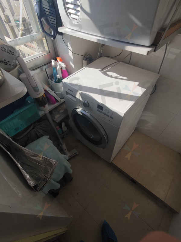 這部西門子WM系列洗衣機無法排水？硬幣阻塞導致的E18故障處理 💰