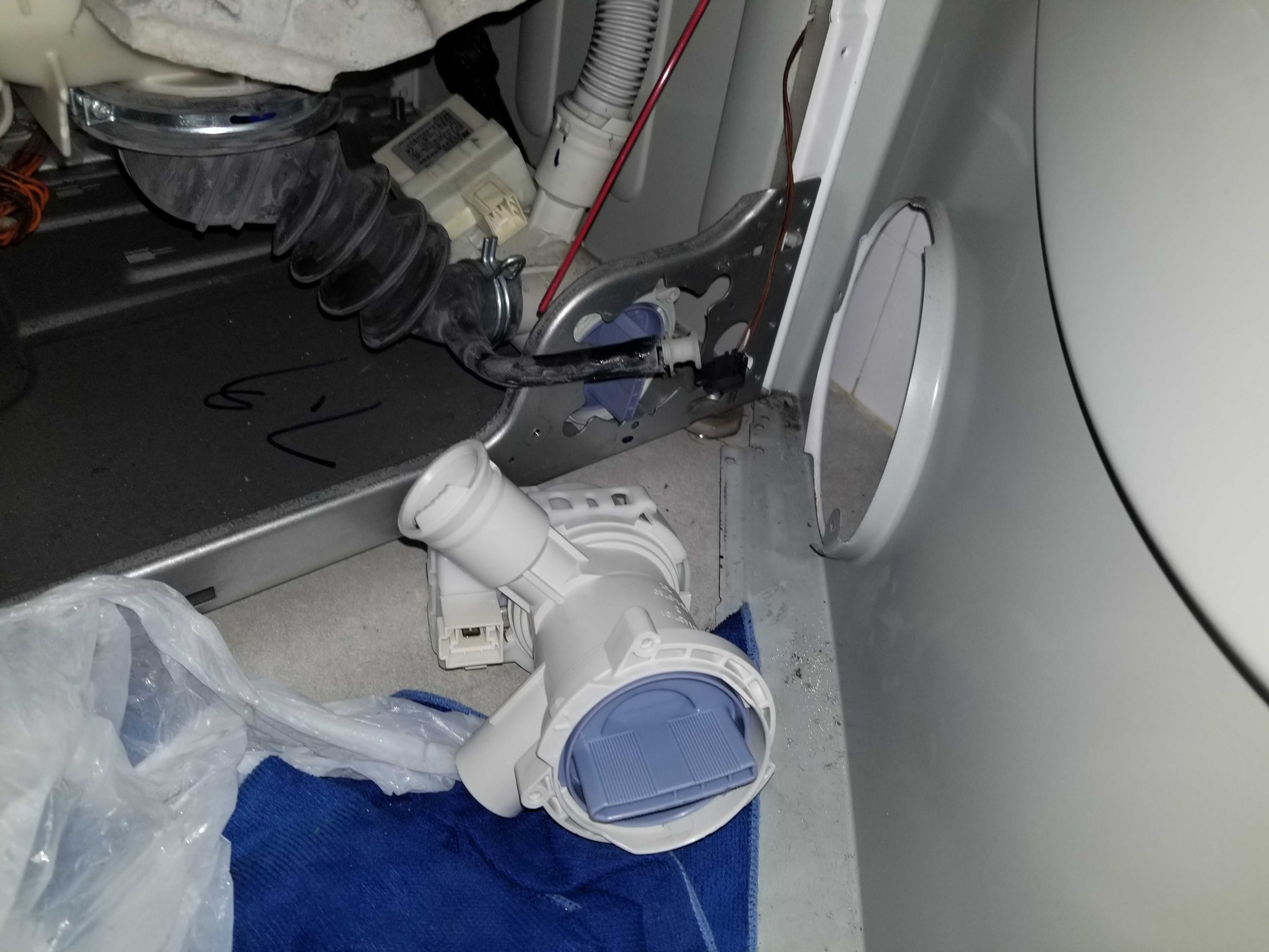 出現故障碼E18🚫Siemens西門子前置式洗衣機 WS12O260BY/01