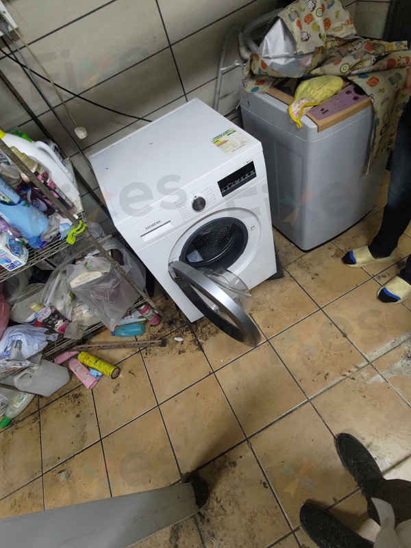 這部西門子洗衣機出現E18故障碼，原來是意想不到的小東西在作怪 🔍