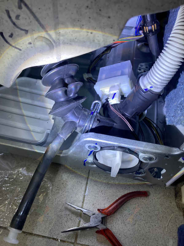 出現故障碼E18🔧Siemens西門子前置式洗衣機 WU12P268HK