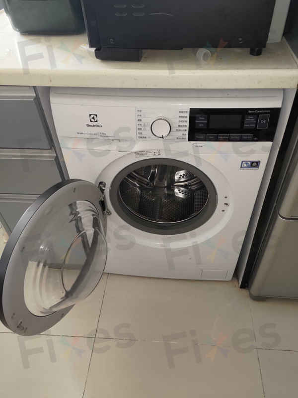 出現故障碼E20🌀Electrolux伊萊克斯前置式洗衣機 EW6S3726BL