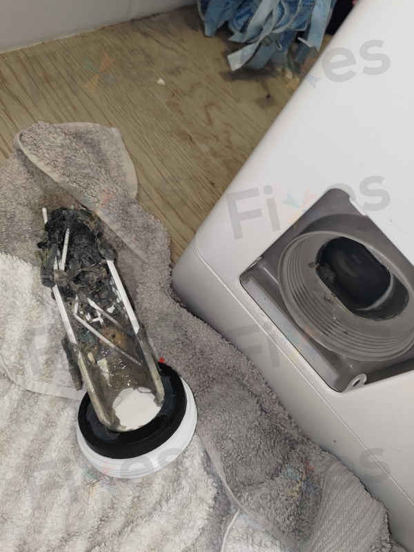 出現故障碼E20💧Electrolux伊萊克斯上置式洗衣機 EW6T4722AF