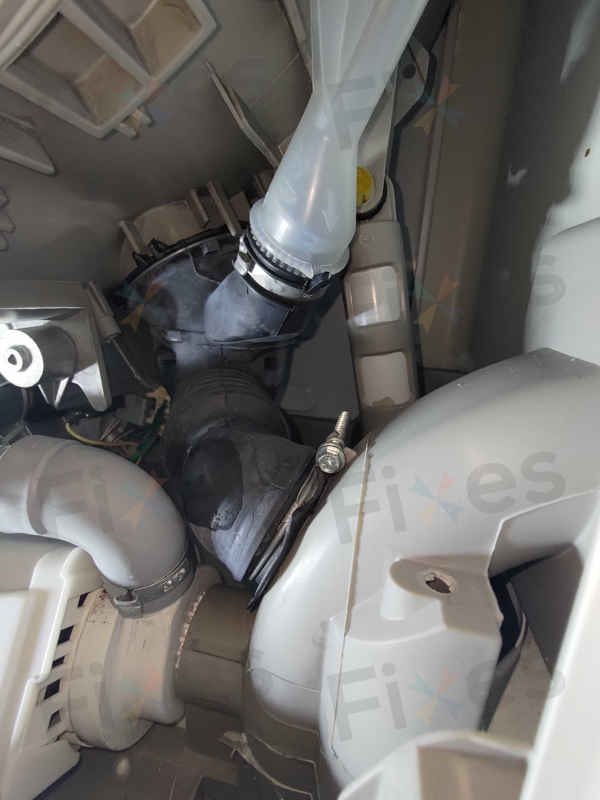 出現故障碼E20💧Electrolux伊萊克斯上置式洗衣機 EW6T4722AF