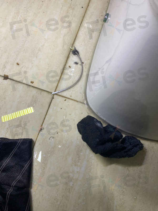 一隻襪子竟令這部Electrolux EWT系列洗衣機完全癱瘓？拆開機底真相大白 🧦