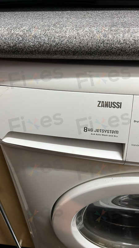 這部Zanussi ZKN系列前置式洗衣機E20故障碼背後，竟是意外的「八達通」作怪 🎯
