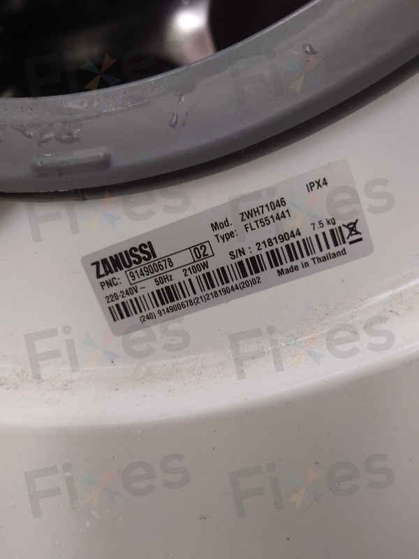 這部Zanussi ZWH系列洗衣機E20停機,師傅清理堵塞並更換排水泵全過程⚙️