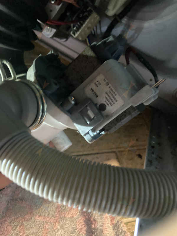 出現故障碼E21🛠️Brandt白朗牌前置式洗衣機 BWF5714A