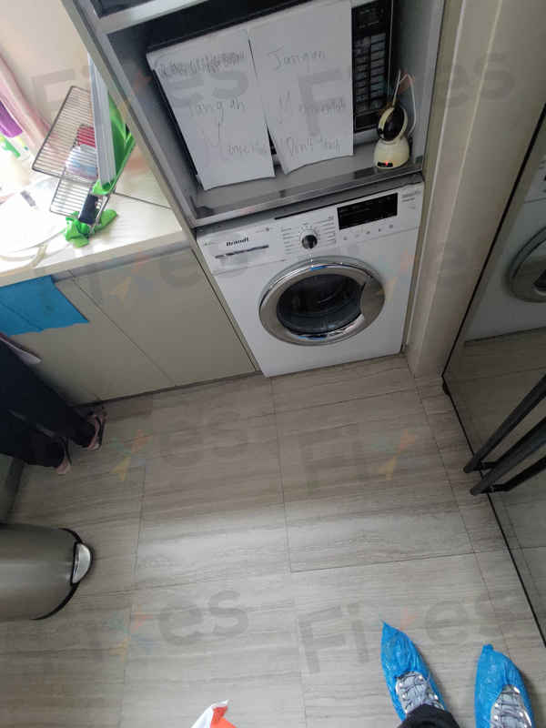 師傅現場拆解：這部Brandt BWF系列洗衣機E21排水問題源於內衣鋼圈 🕵️‍♂️