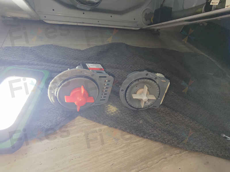 師傅現場拆解：這部Brandt BWF系列洗衣機E21排水問題源於內衣鋼圈 🕵️‍♂️