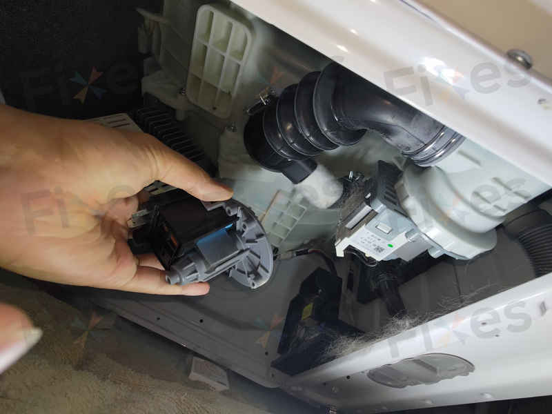 出現故障碼E21,無法運作🚫Hitachi日立牌前置式洗衣機 BDD80CVE