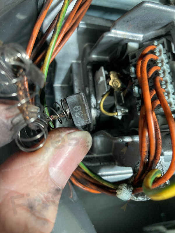 出現故障碼E21🔧Siemens西門子二合一洗衣乾衣機 WD12D460HK