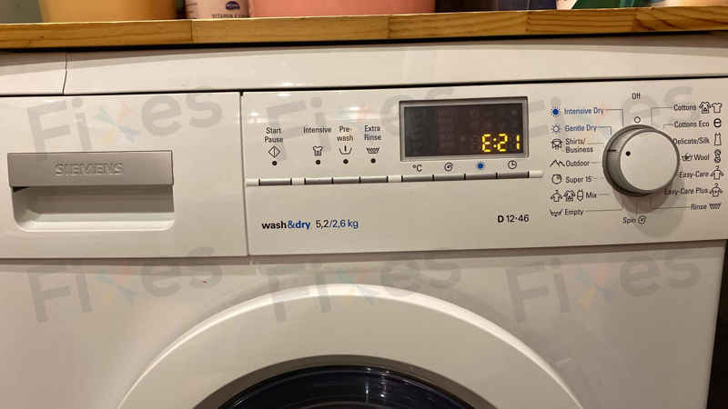 這部西門子WD系列洗衣機E21故障碼現場更換摩打碳刷,恢復運轉如初🤔