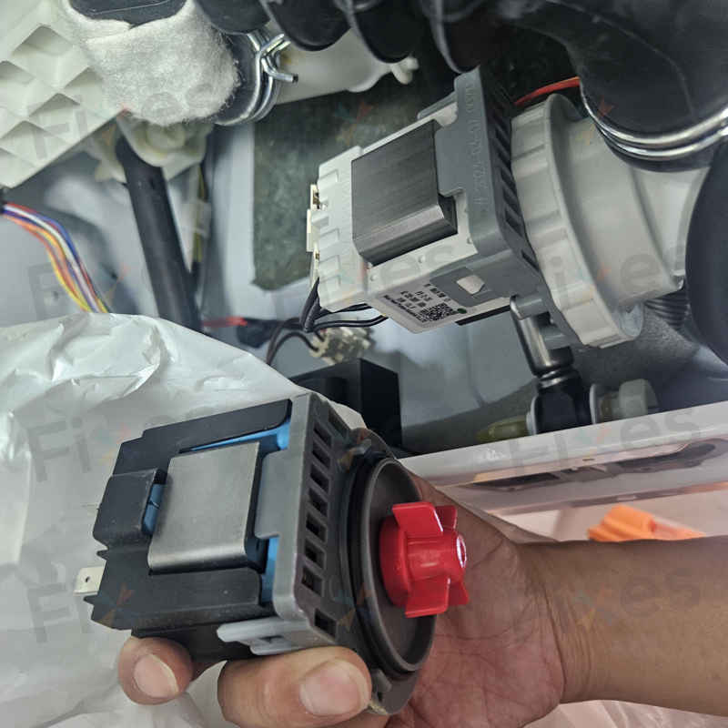 師傅拆機現場:這部西門子WD系列洗衣機E21故障碼背後的鐵扣真相🪝