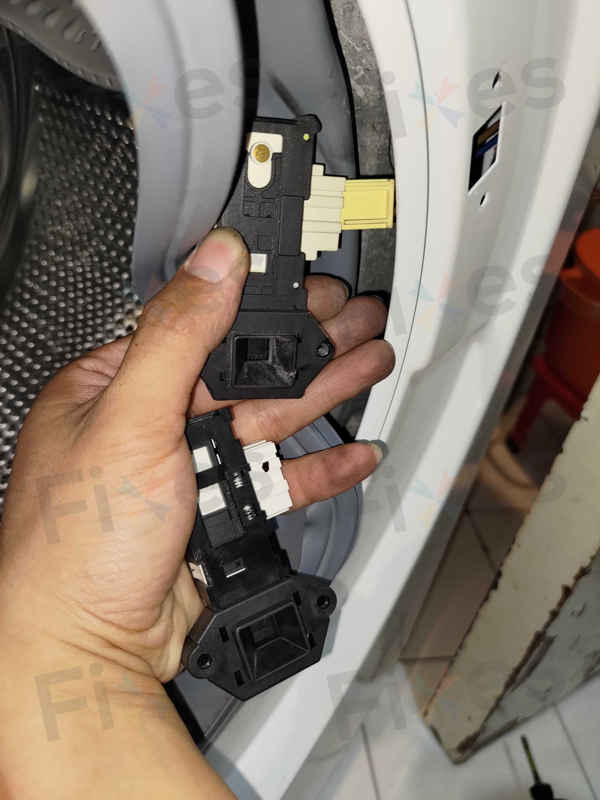 門鎖失靈讓這部白朗洗衣機停擺，看看如何解決E30故障 🏠