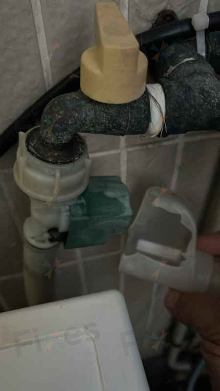這部博世洗衣機的排水問題，源於意外掉入的小物件 🔍