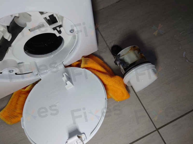 這部Bosch洗衣機的E36故障碼背後，竟藏著雙重問題 🚿