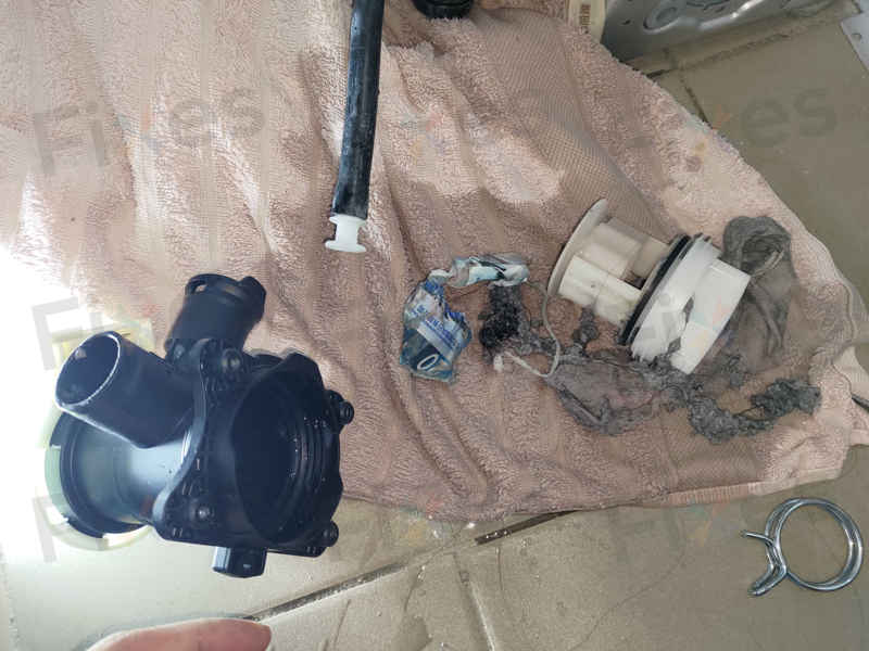 異物堵塞致E36故障：這部Siemens WH系列洗衣機排水系統大解密 🔍