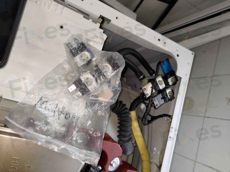 這部Panasonic NAS系列二合一洗衣乾衣機烘乾功能失常並顯示E3A故障碼,竟是入水掣噴霧嘴惹的禍 💨
